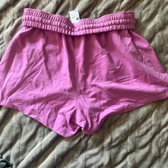 Lounge shorts worn once - Picture 6 of 6